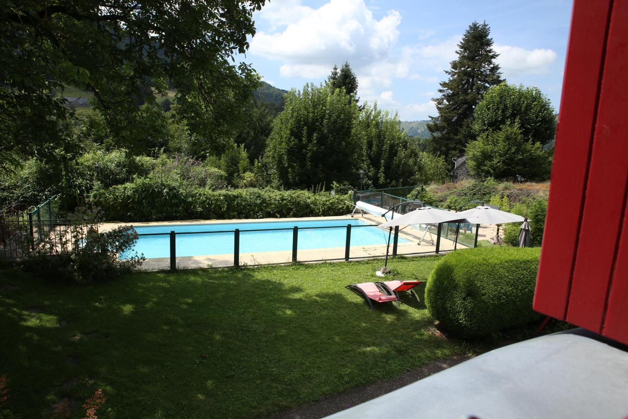 Auberge De L'Aspre Fontanges ภายนอก รูปภาพ